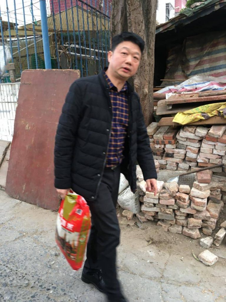 慰問失獨員工
